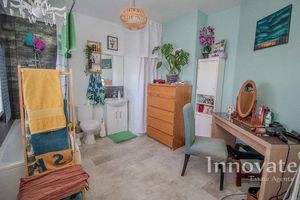 Photo 8- click for photo gallery